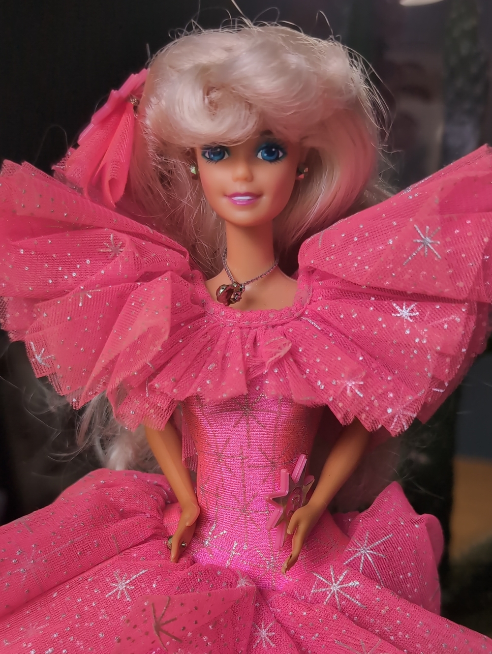 1990 Happy Holidays Barbie Doll